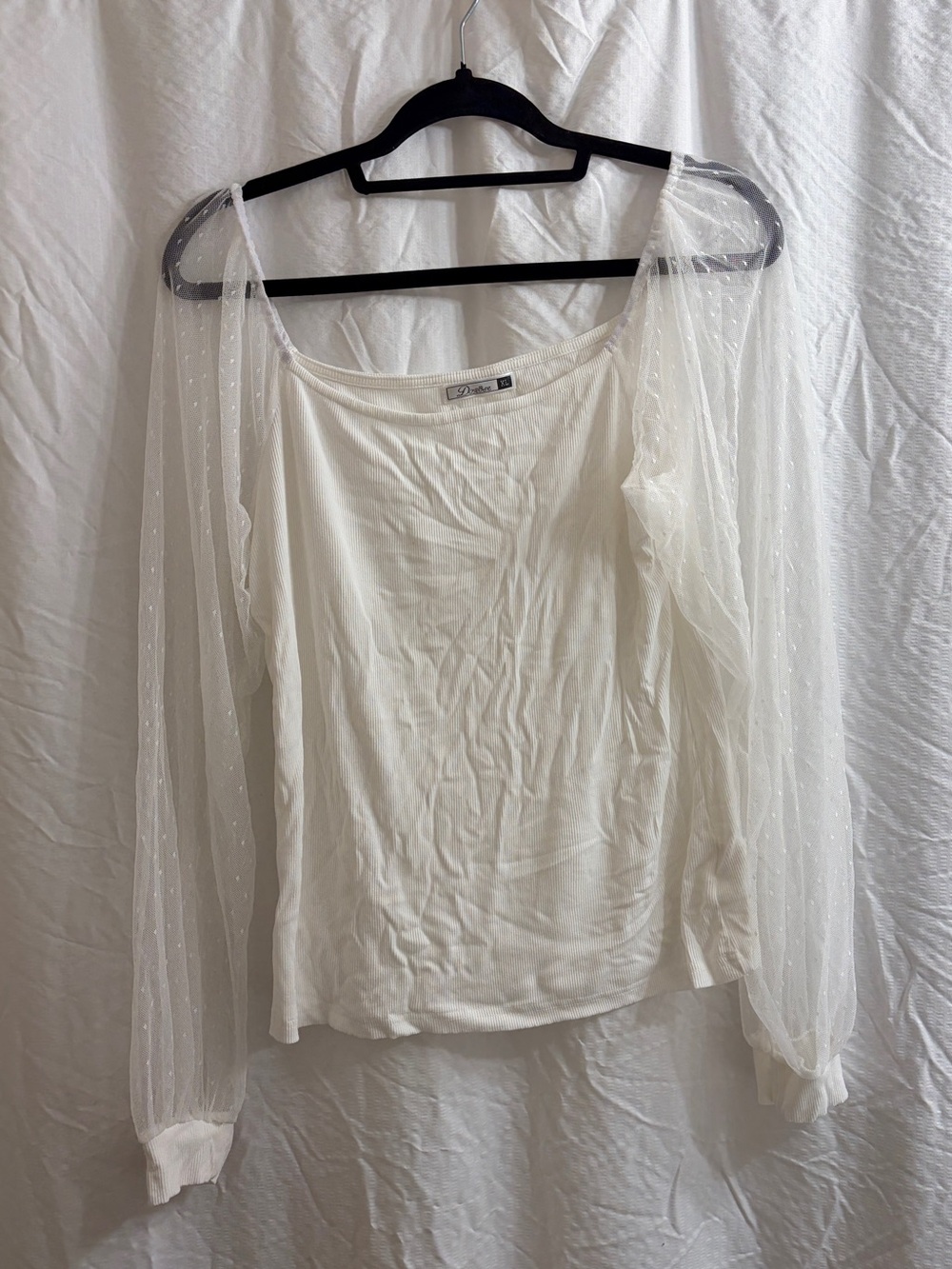 White Bishop Sleeve Long Sleeve Shirt. Size XL.